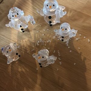 Swarovski crystal Snowman Family 5 piece with “snowflakes”
